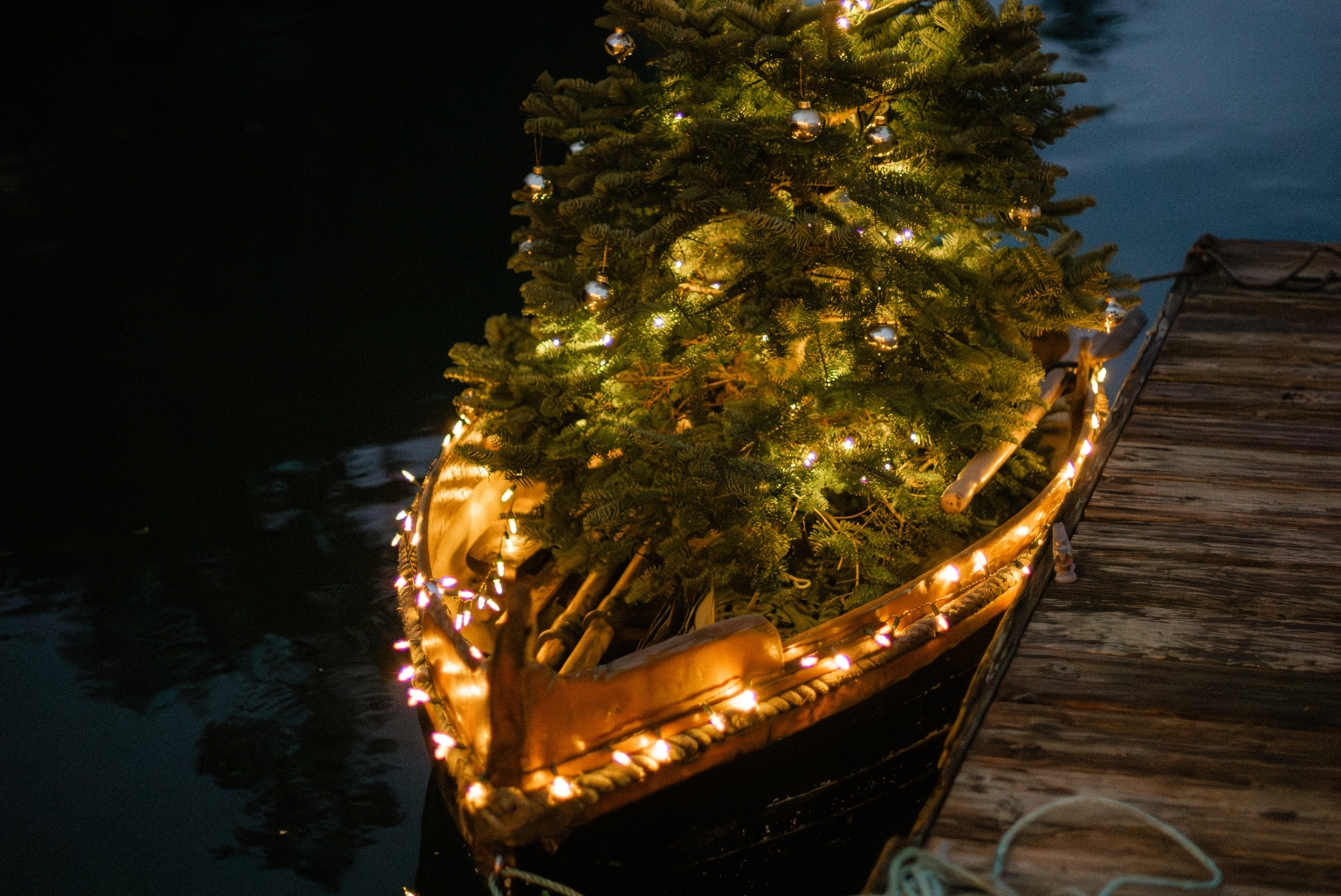 Christmas Boat Light Festival _ Silva Bay Marina 02